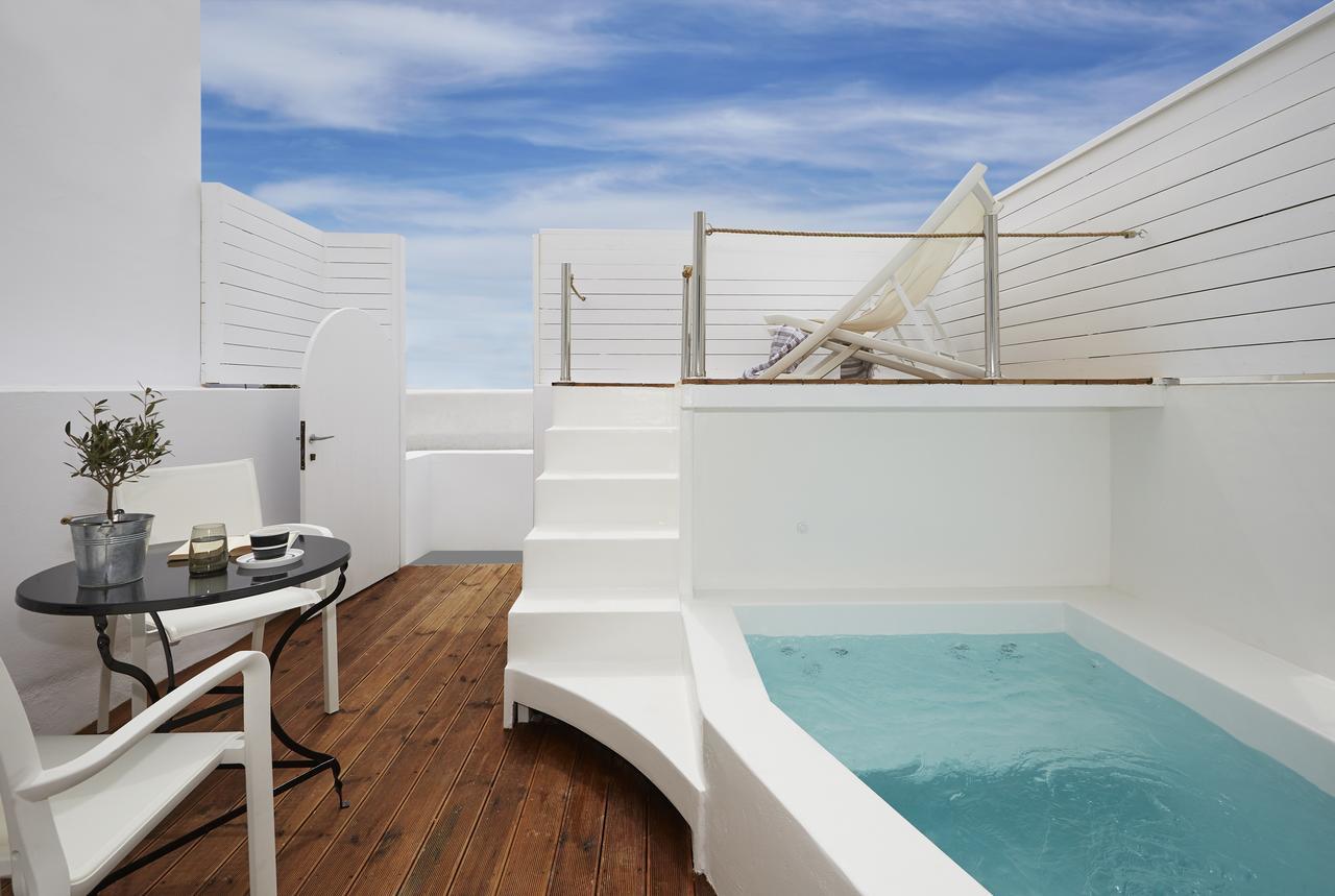 Aisling Micro Hotel Oia Екстериор снимка