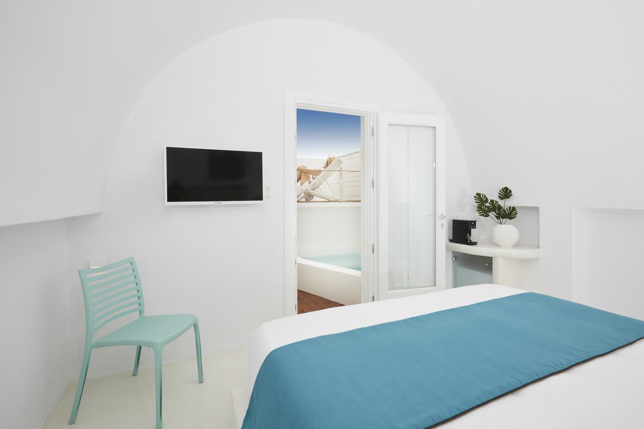Aisling Micro Hotel Oia Екстериор снимка