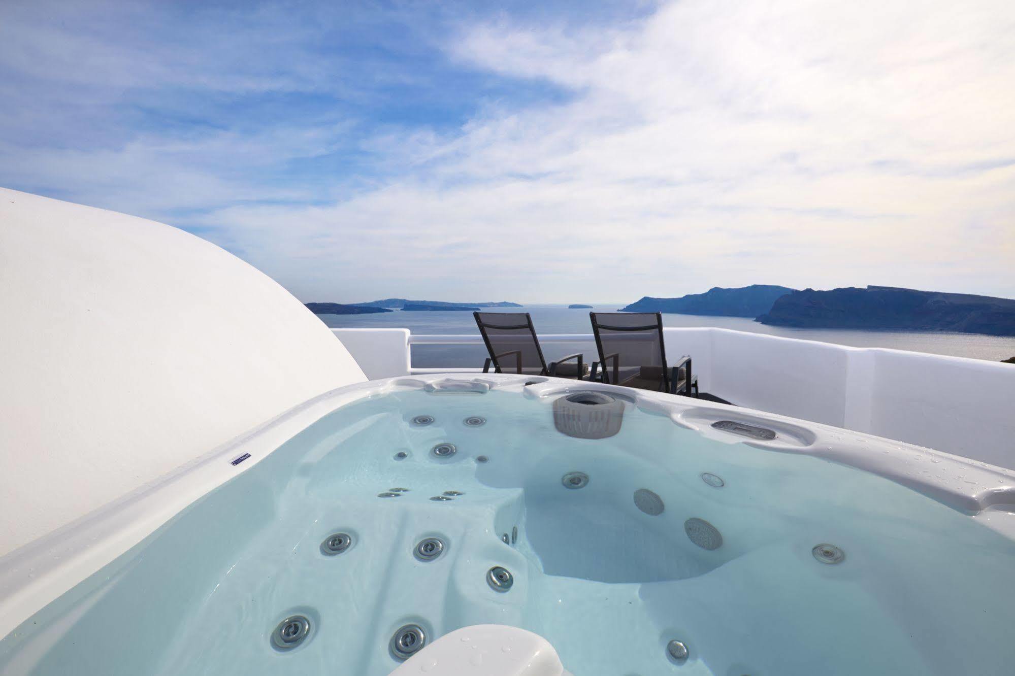 Aisling Micro Hotel Oia Екстериор снимка