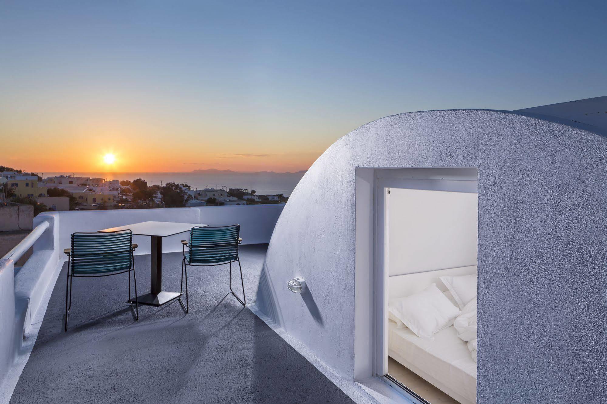 Aisling Micro Hotel Oia Екстериор снимка