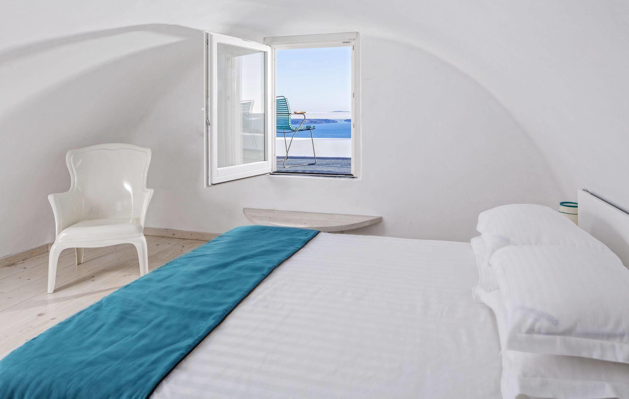 Aisling Micro Hotel Oia Екстериор снимка